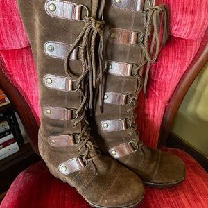 Vintage Sorel Joan of Arctic wedges (discontinued style!)